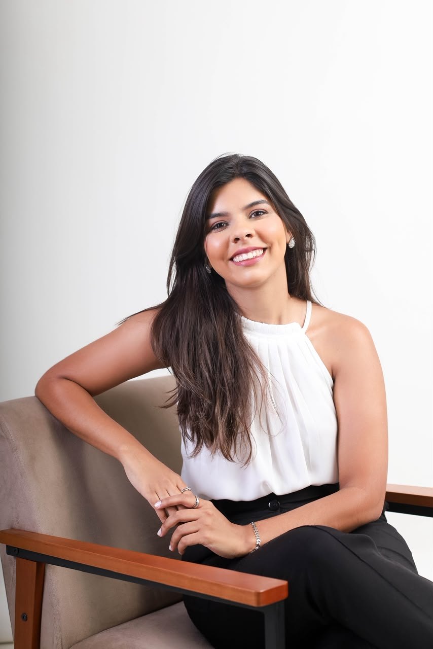 Dra. Kethelin Oliveira